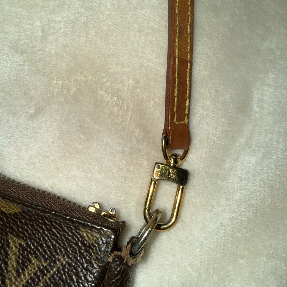 Louis Vuitton Mini Pochette Purse - Picture 8 of 11